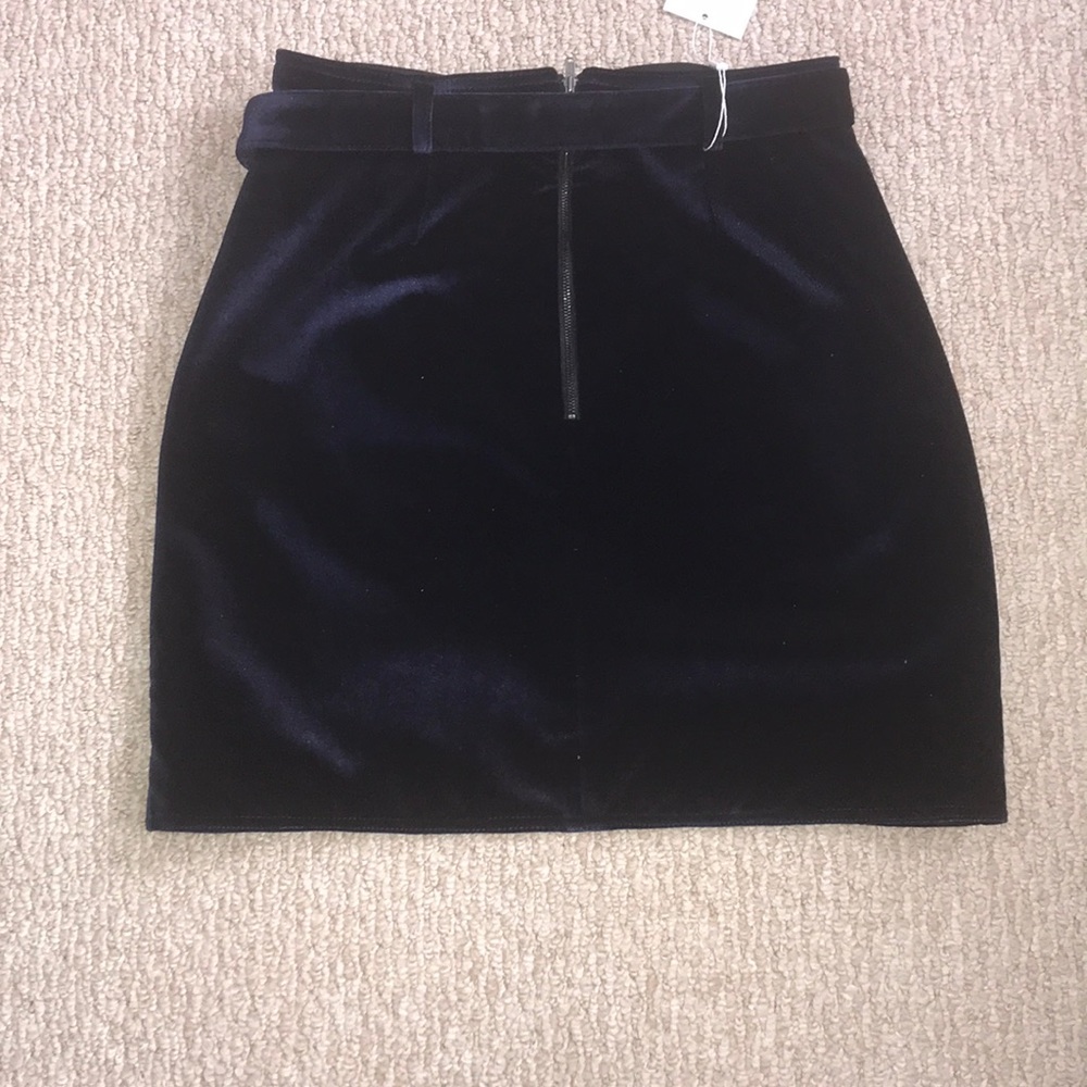 Skirt - Picture 2 of 5